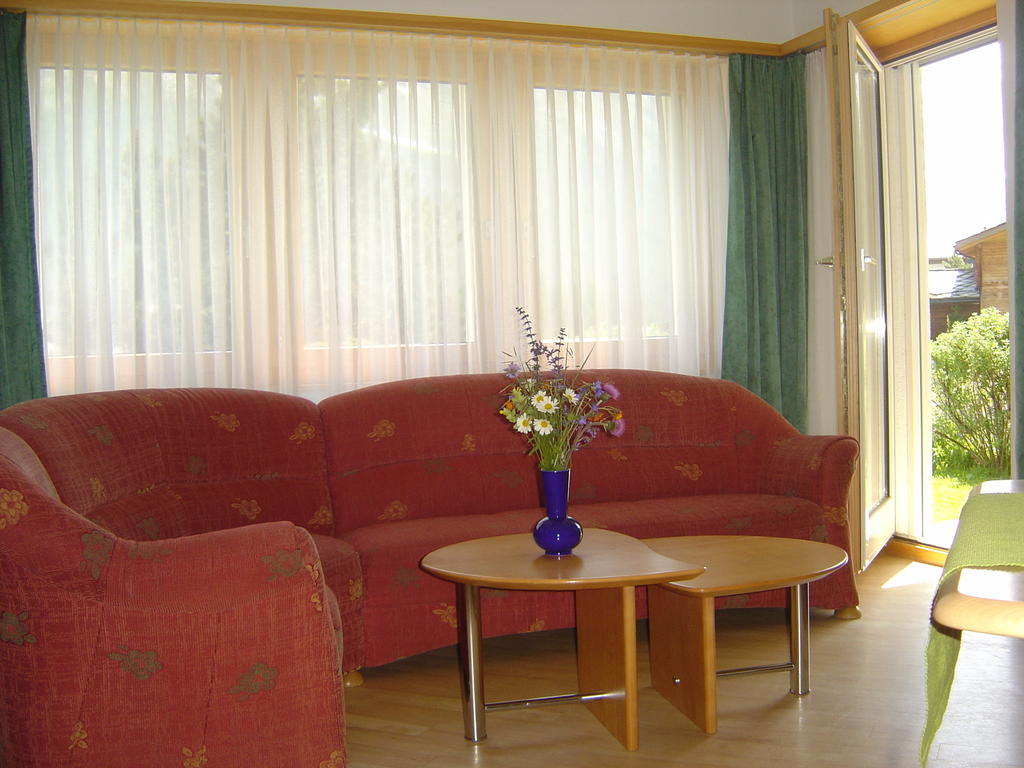 Ferienwohnung Haus Le Mirage Saas-Fee Zimmer foto