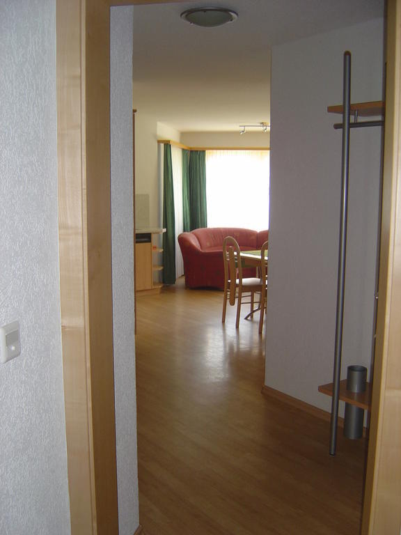 Ferienwohnung Haus Le Mirage Saas-Fee Zimmer foto